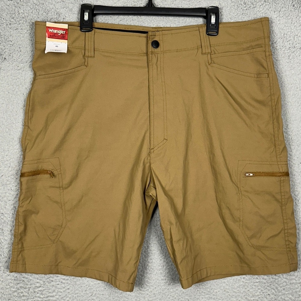 NEW Wrangler Shorts Mens 40 Tan Stretch Cargo Performance Outdoor Flat Front